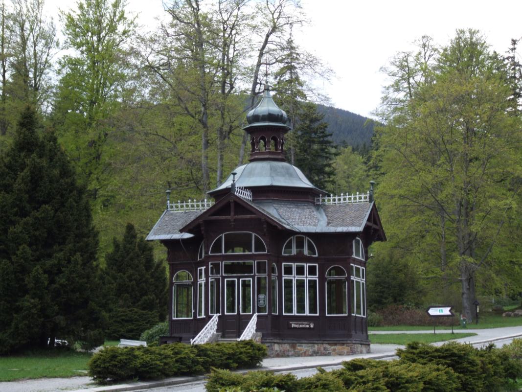 Pitný pavilón